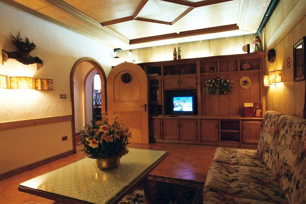Camelia Rooms