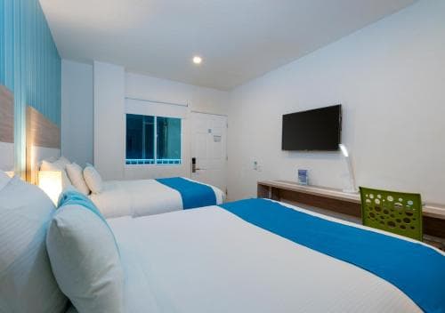 Aqualina Inn