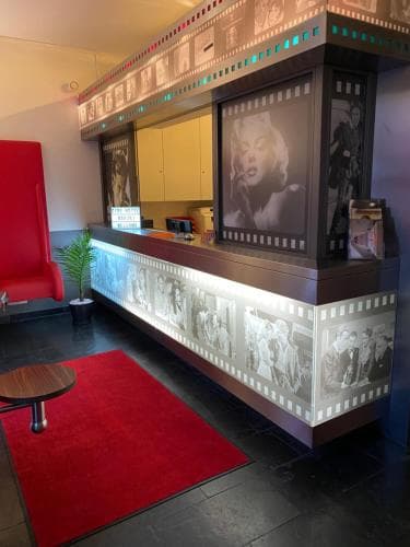 CineHotel Maroni