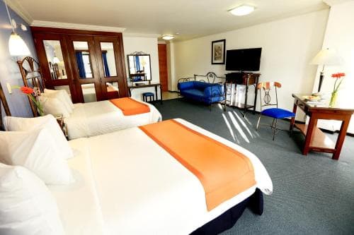 Hotel Ciros