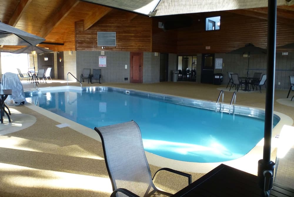 AmericInn Mitchell