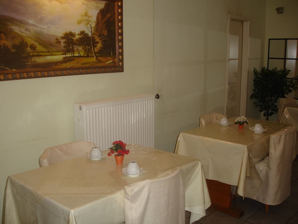 Angel Hotel