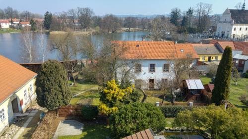 B&B Nika