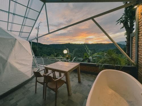 Moondock Luxury Camp