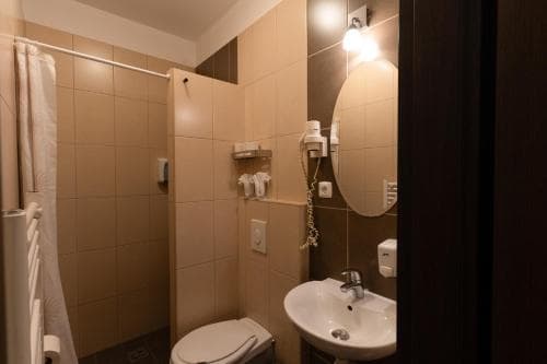 Central Hotel 21