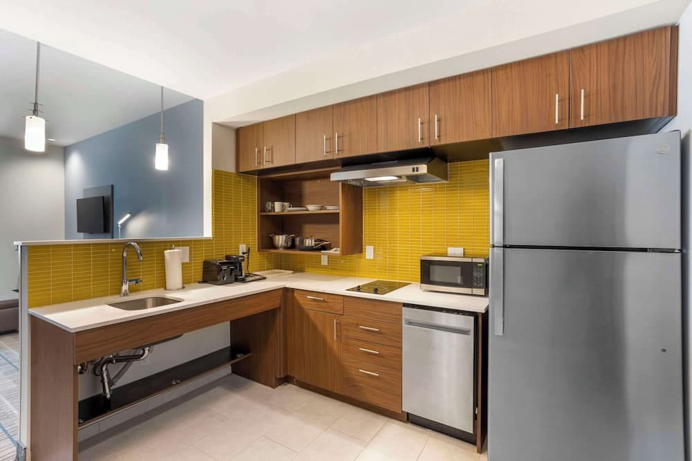 MainStay Suites North - Central York