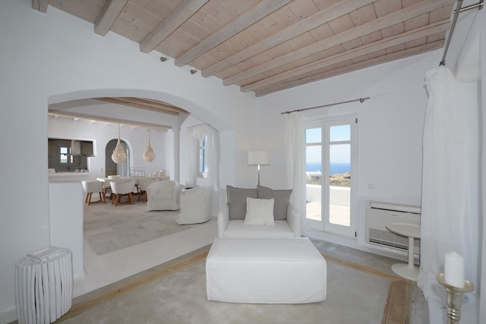 Villa Crystal