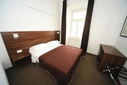 Riva Rooms