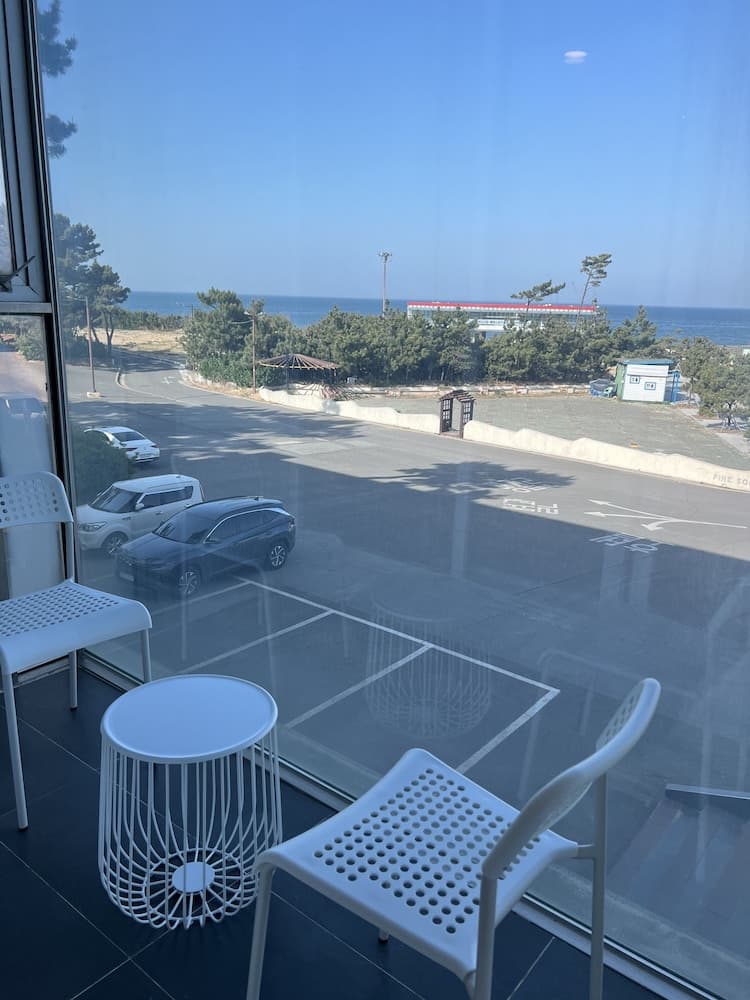 Pinebeach Hotel