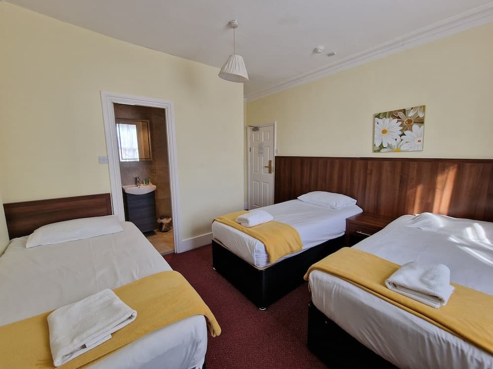 Hotel 65
