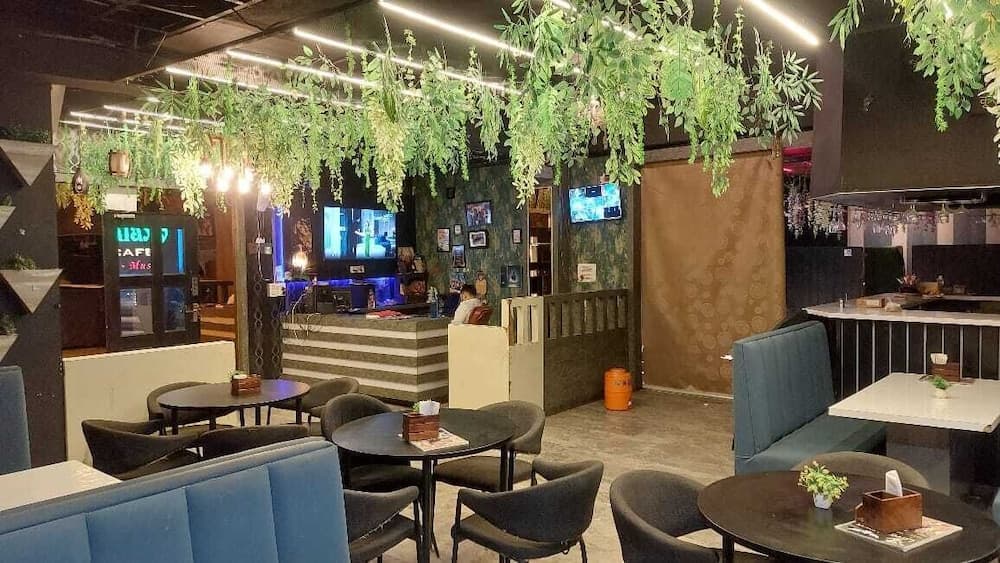Syrus Hotel