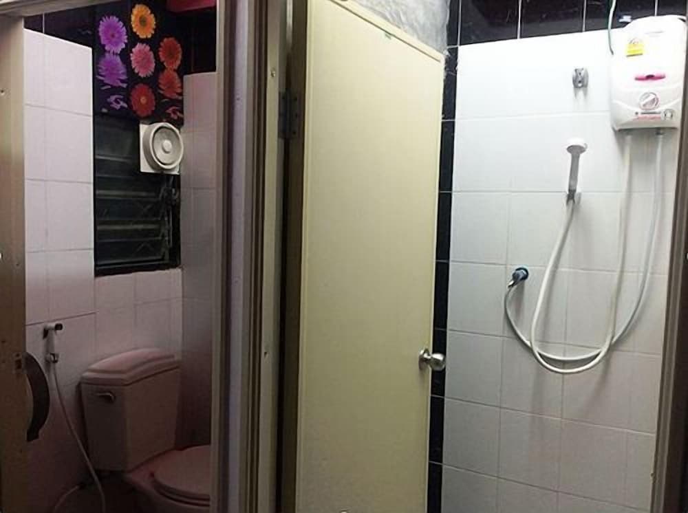 At Phangan Hostel
