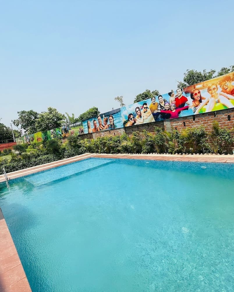 Lee Corbett Resort
