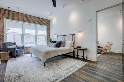 New Construction Loft Style Spacious Lux Apt 204