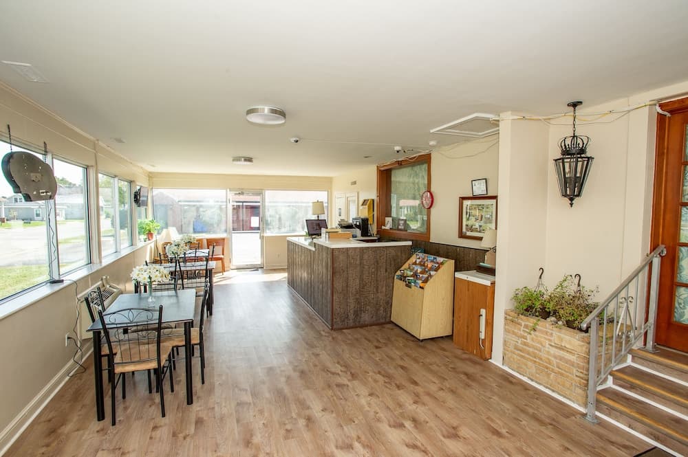 Coach House Inn