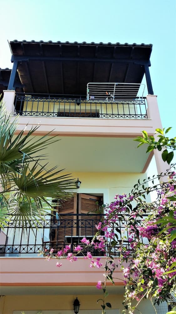 Philippos Apartments
