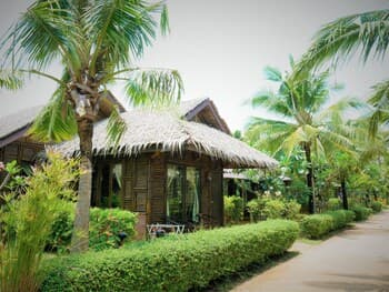 Villa Ravadee Resort