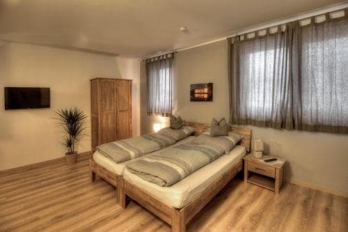 Pader Motel