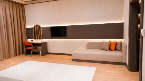 Hilly Hotel