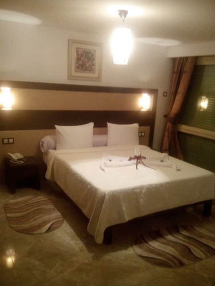 Space Telemly Hotel
