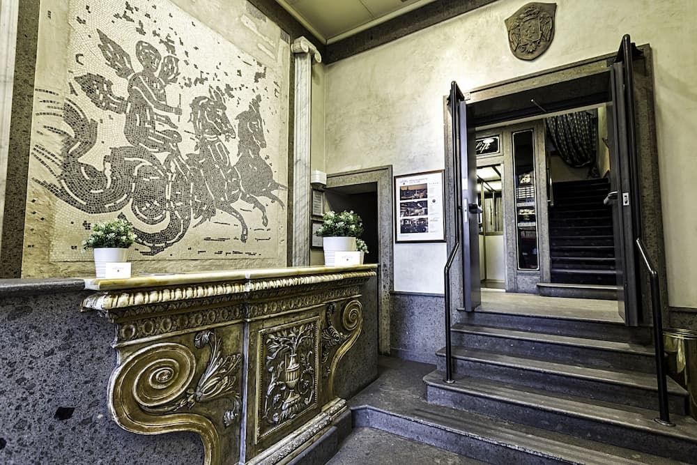 Hotel Diplomatic