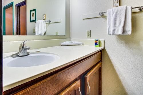 Red Pine Canyons- Short Walk to Ski Lifts With A Private balcony And Grill