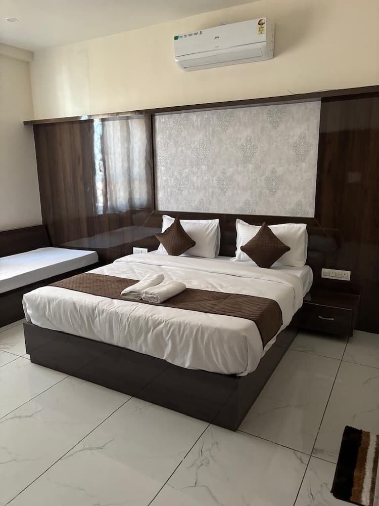 Hotel Pushkar Town