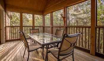 Lazy Pines Lodge