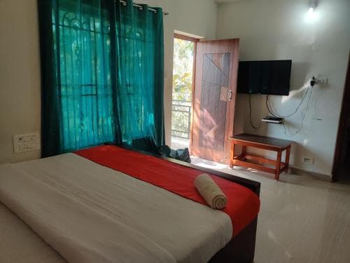 Living edge residency