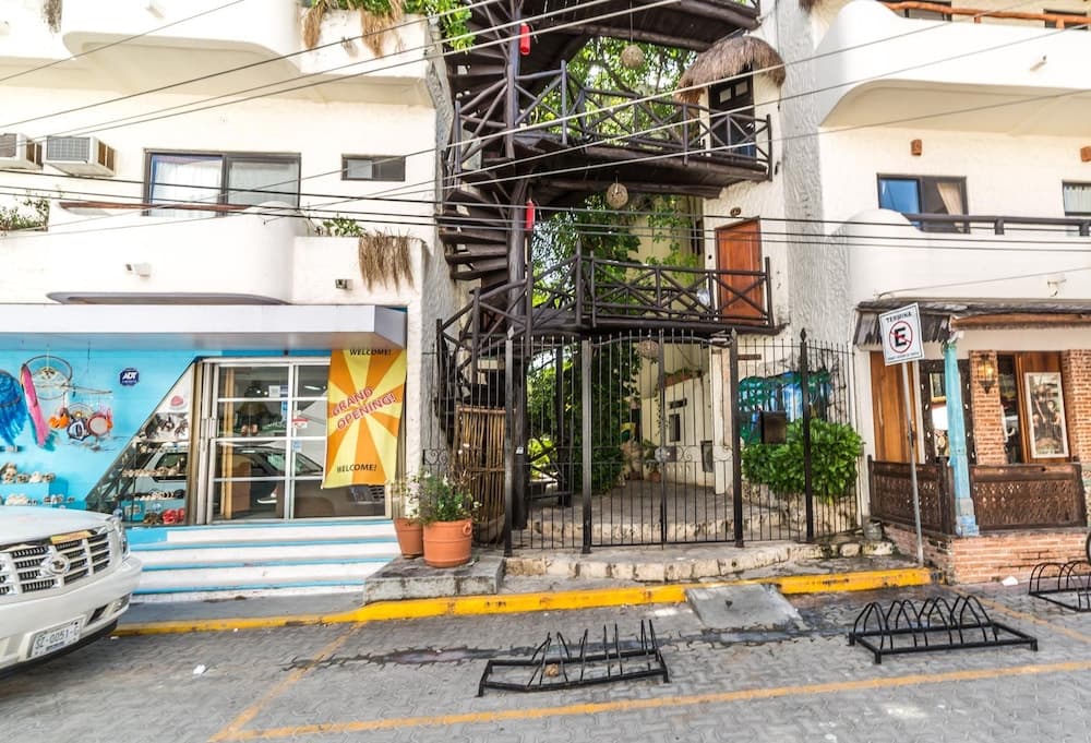 Mixteca Condos