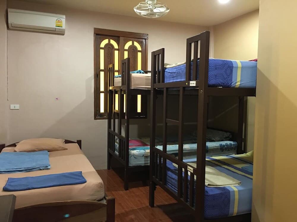 U&I Hostel