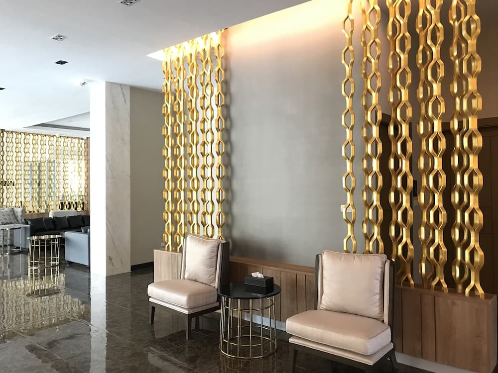 May Hotel