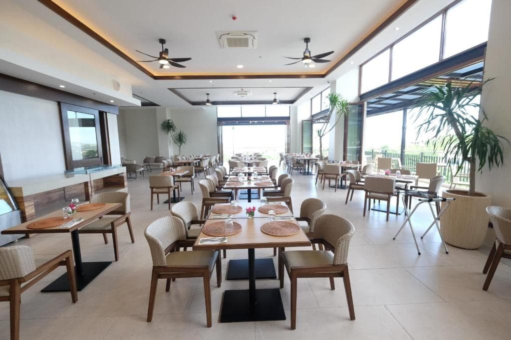 Cebu One Tectona Resort Hotel