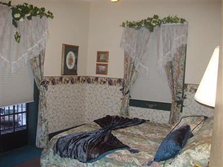 The Historic Brook Forest Inn