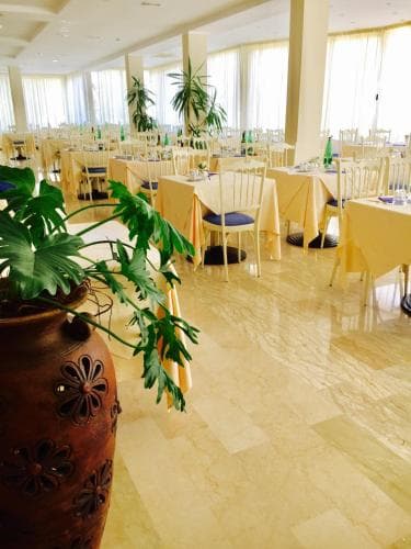 Hotel De Amicis