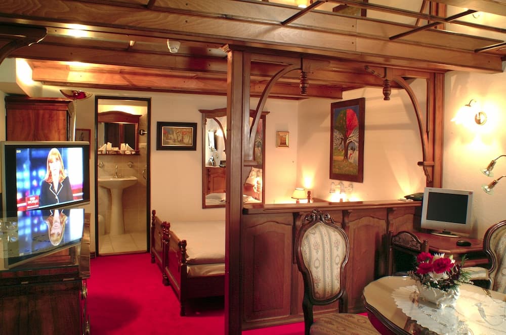 Hotel No 16