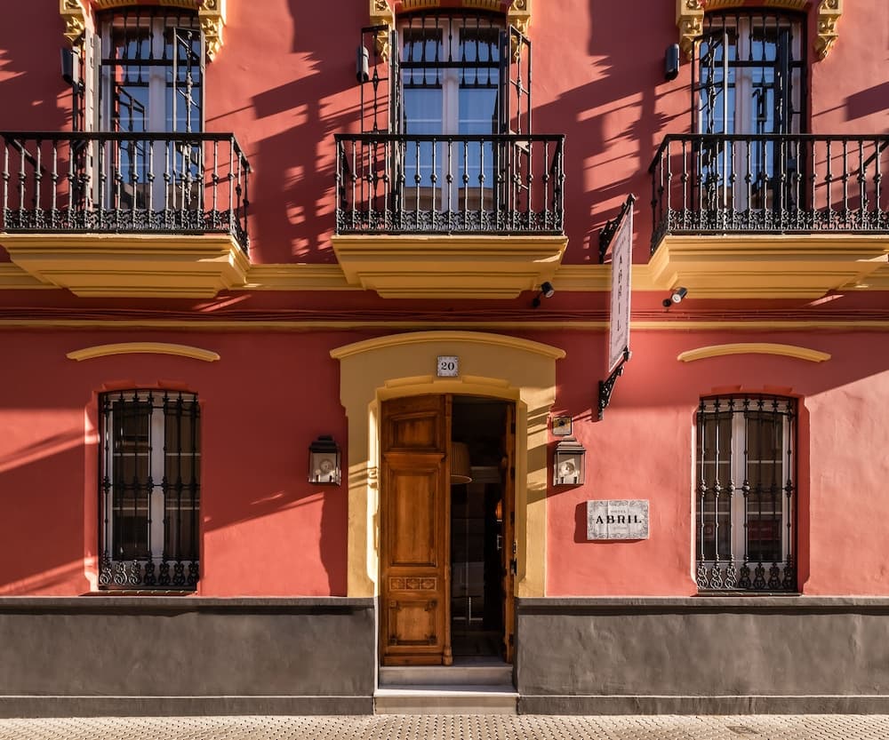 Hotel Abril