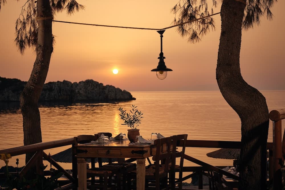 Nobelos Seaside Lodge