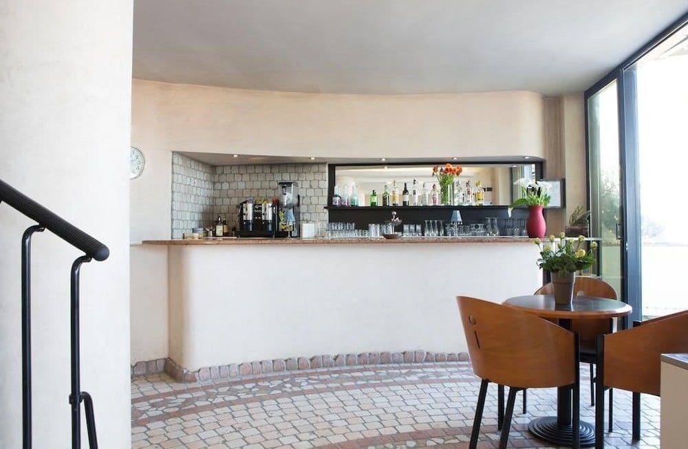 Amba Hotel