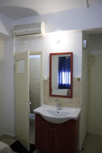 Gaaton Motel