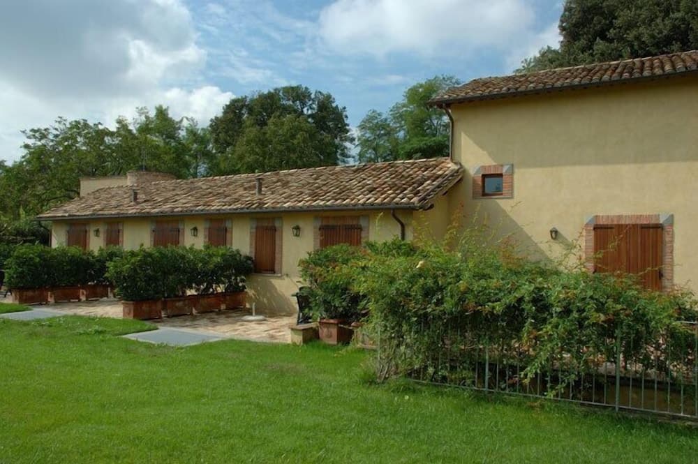 Montecorneo Country House