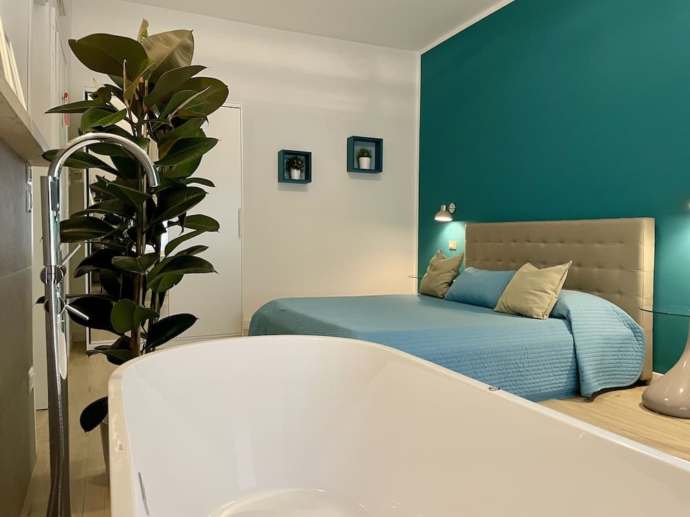 Le Coq Suites