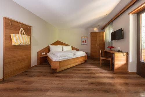 Hotel Paradies