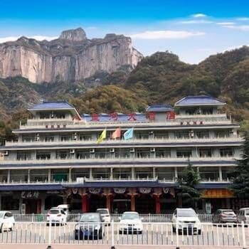 Baligou Hotel