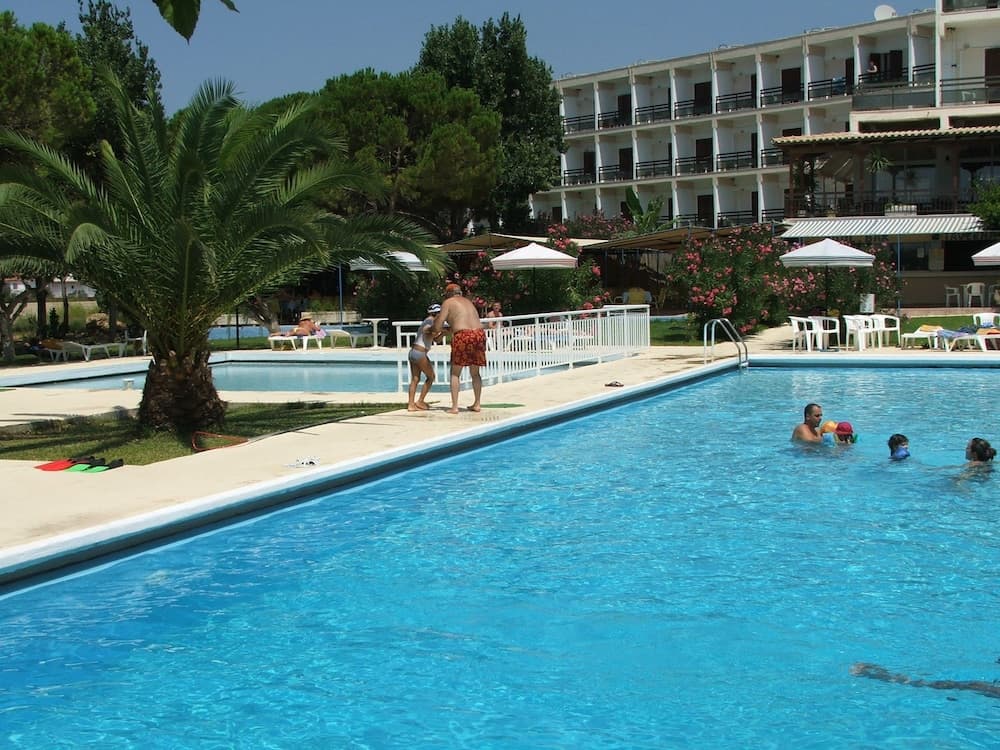 Irinna Hotel