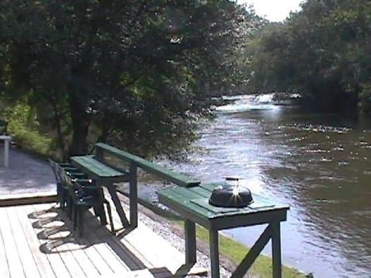 Riverbend Lodging