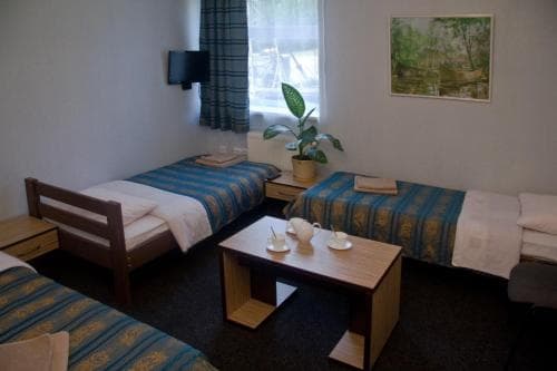 Peak Hotel