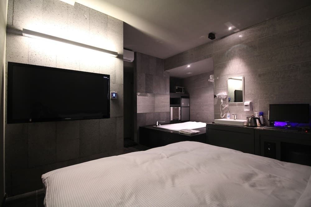 Fan Hotel