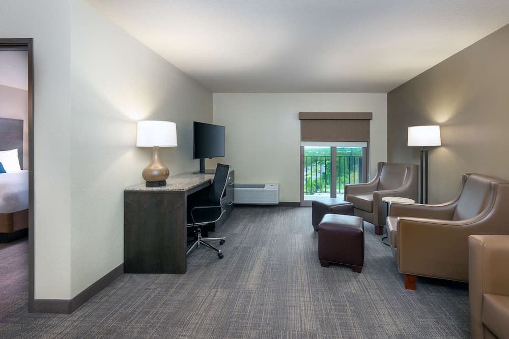 Ameniti Bay - Best Western Signature Collection