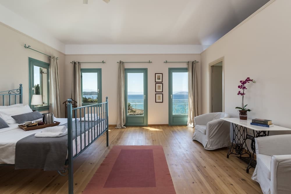 Electra Beachfront Villa